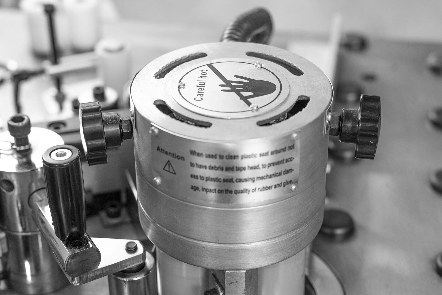Кромкооблицовочный станок KROM PROFI 2.0 PLUS с педалью, 1.8 кВт, 220В