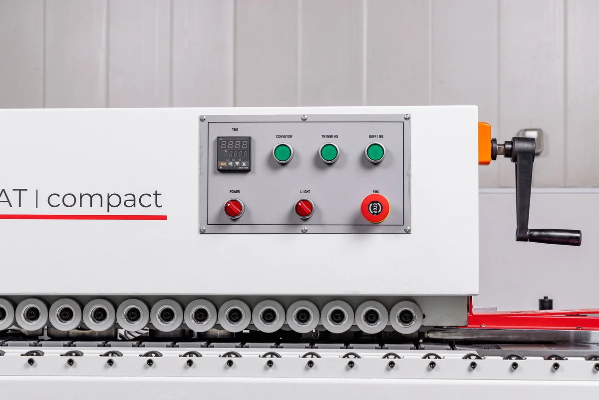 Кромкооблицовочный станок автоматический KROM AUTOMAT COMPACT, 2.52 кВт, 380В