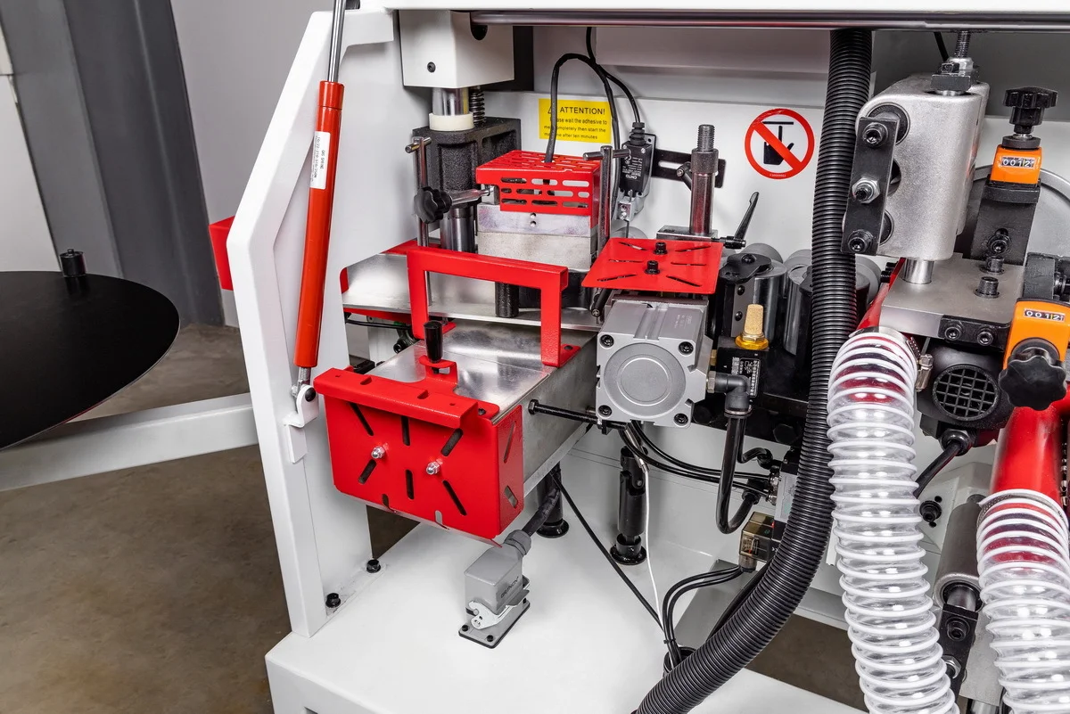 Кромкооблицовочный станок автоматический KROM AUTOMAT COMPACT, 2.52 кВт, 380В