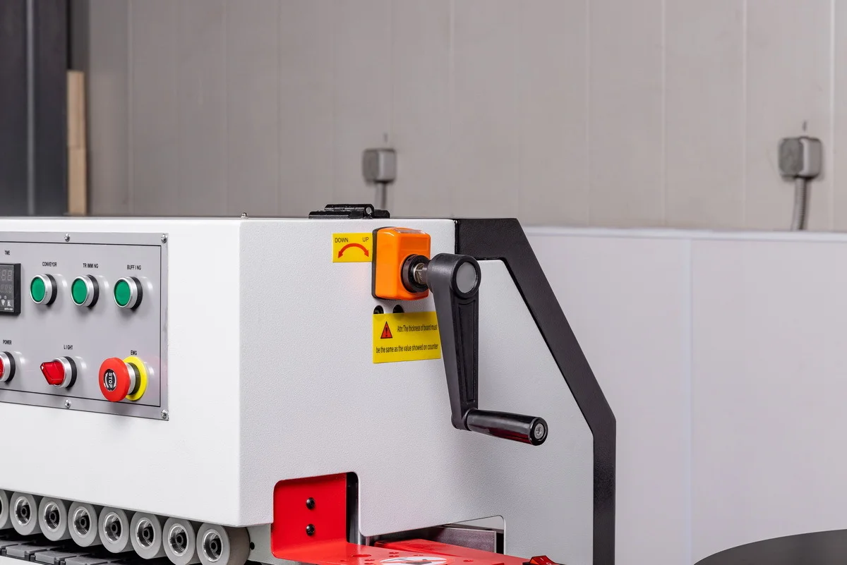 Кромкооблицовочный станок автоматический KROM AUTOMAT COMPACT, 2.52 кВт, 380В