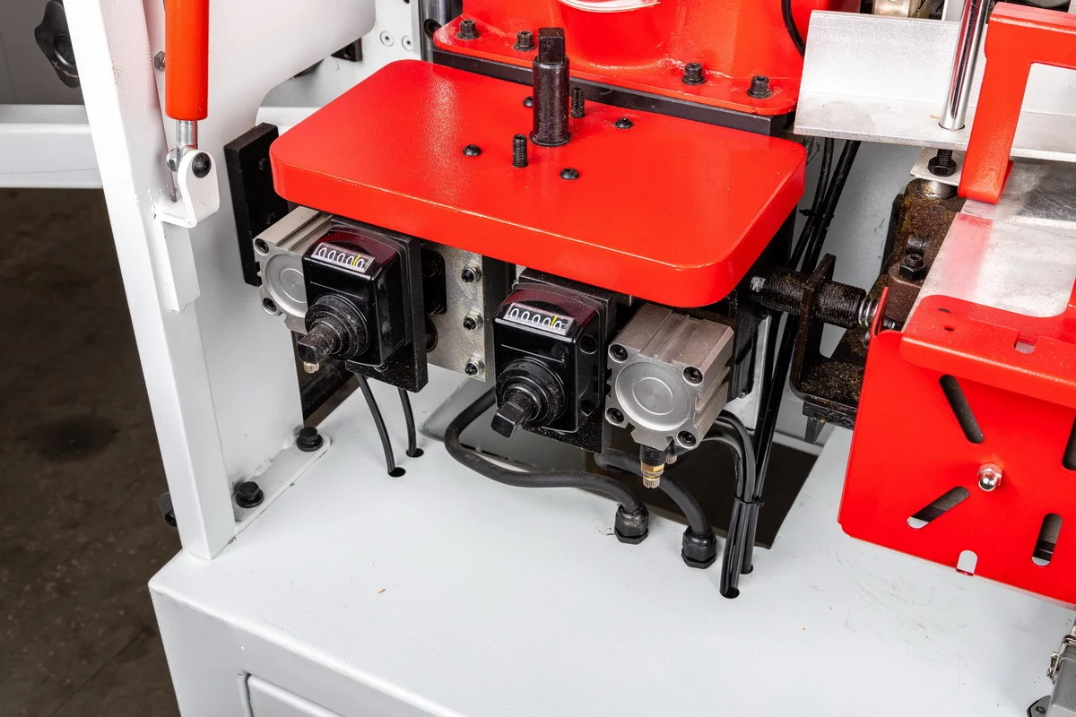Кромкооблицовочный станок автоматический KROM AUTOMAT MAX, 9 кВт, 380В