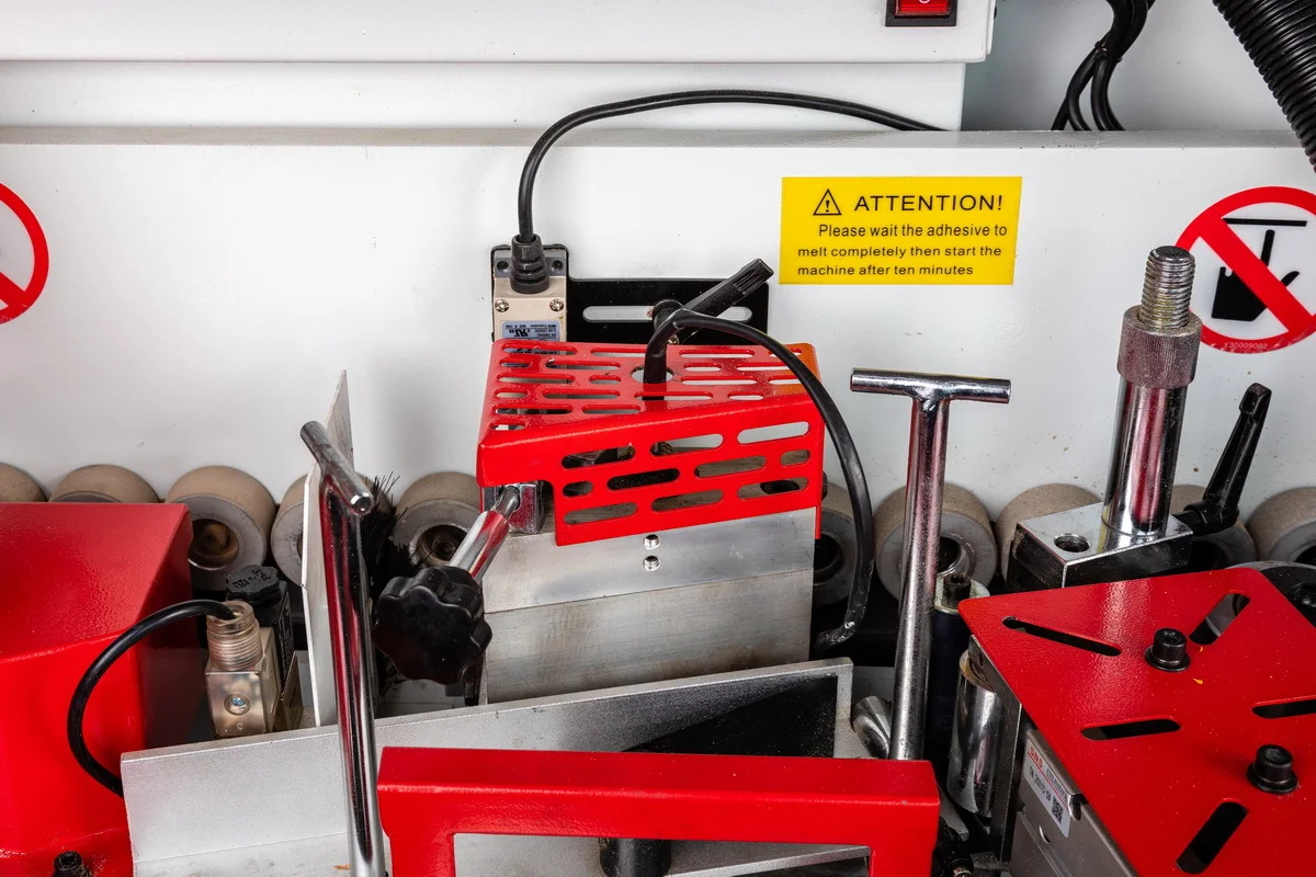 Кромкооблицовочный станок автоматический KROM AUTOMAT MAX, 9 кВт, 380В