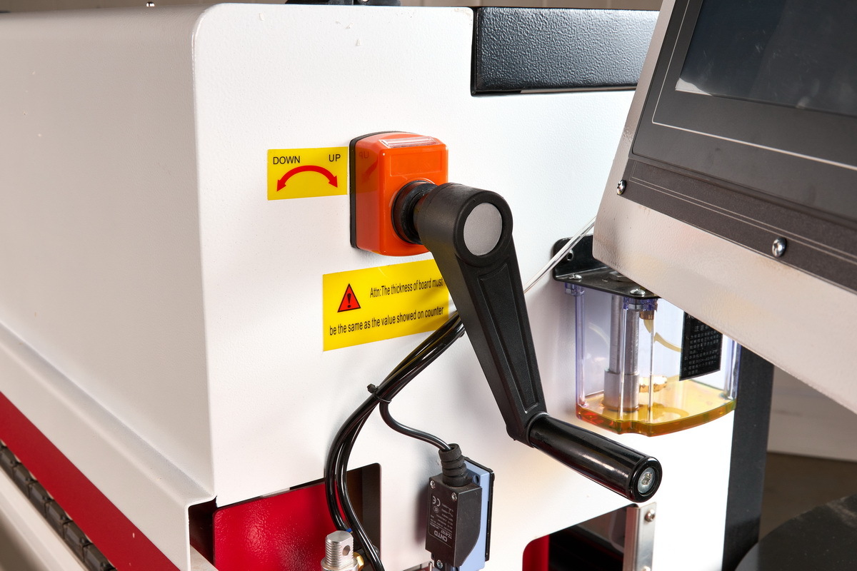 Кромкооблицовочный станок автоматический KROM AUTOMAT 2.0, 5.5 кВт, 380В