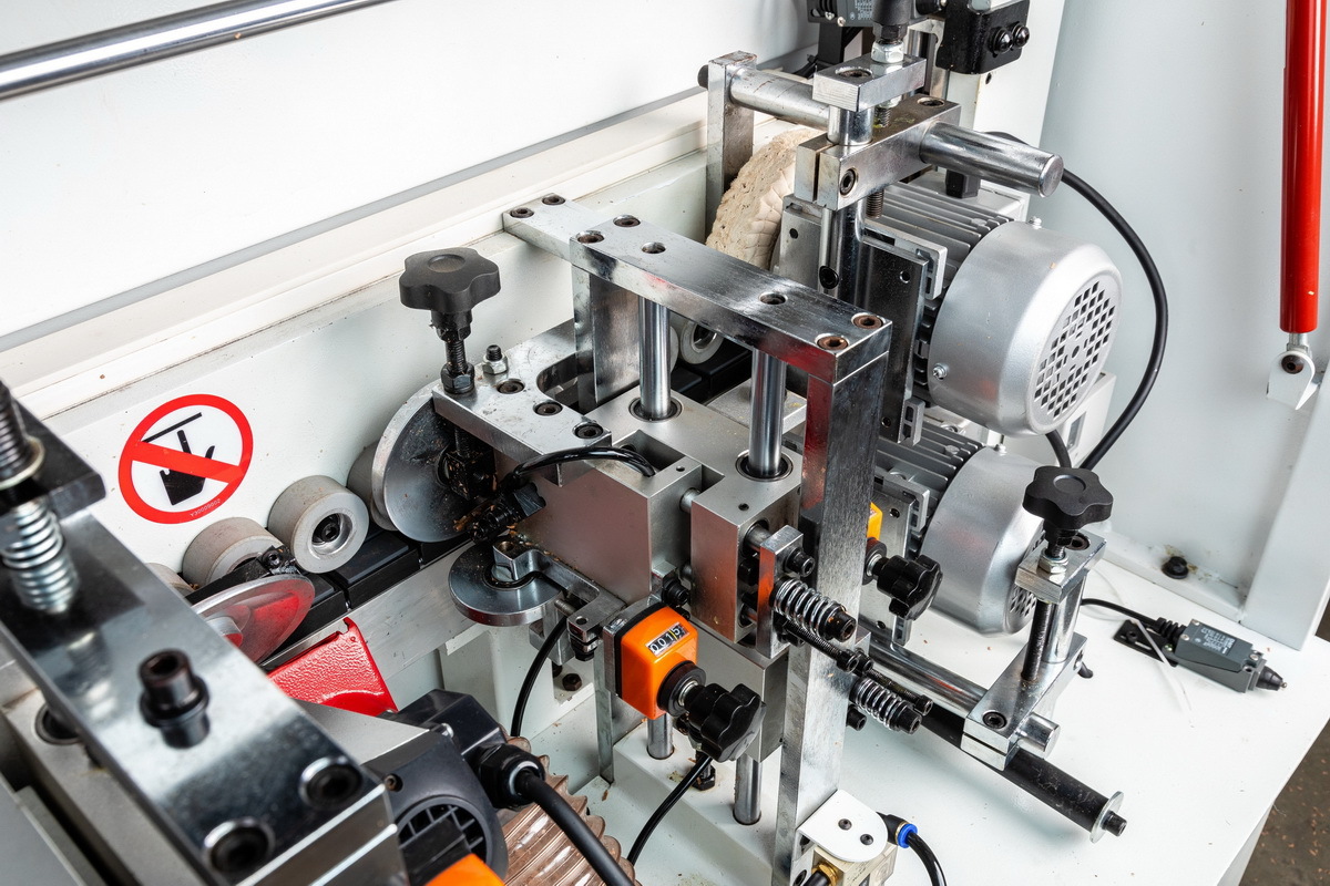 Кромкооблицовочный станок автоматический KROM AUTOMAT 2.0 PLUS, 8.15 кВт, 380В