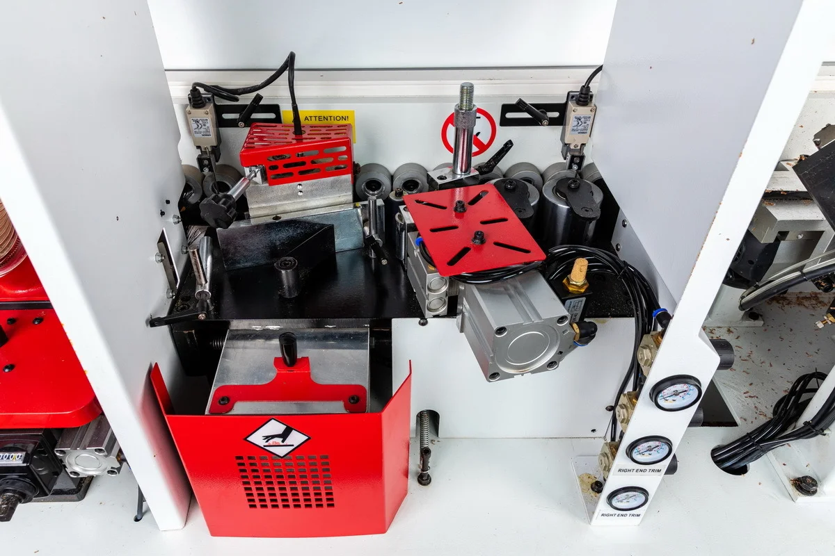 Кромкооблицовочный станок автоматический KROM AUTOMAT 2.0 PLUS, 8.15 кВт, 380В