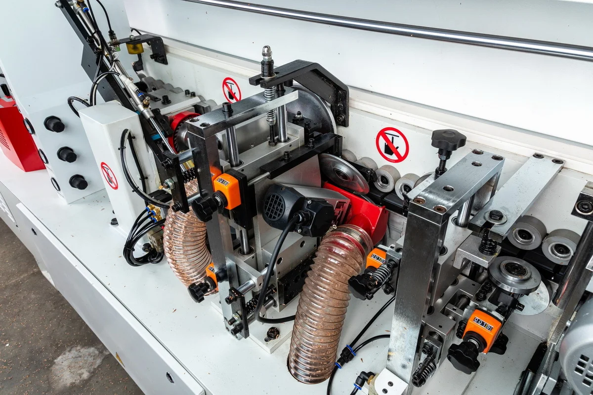 Кромкооблицовочный станок автоматический KROM AUTOMAT 2.0 PLUS, 8.15 кВт, 380В