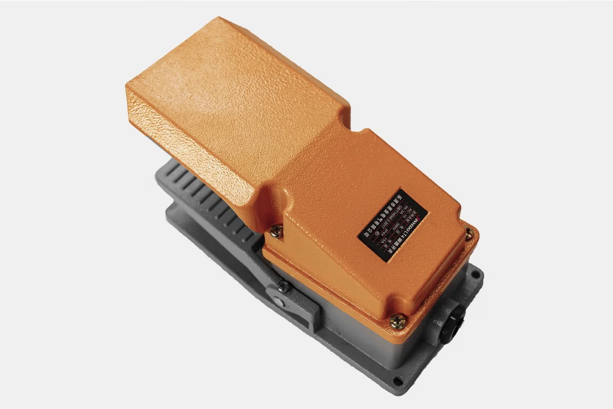 Кромкофрезерный станок KROM TRIMM 45 PLUS с педалью, 550 Вт, 220В