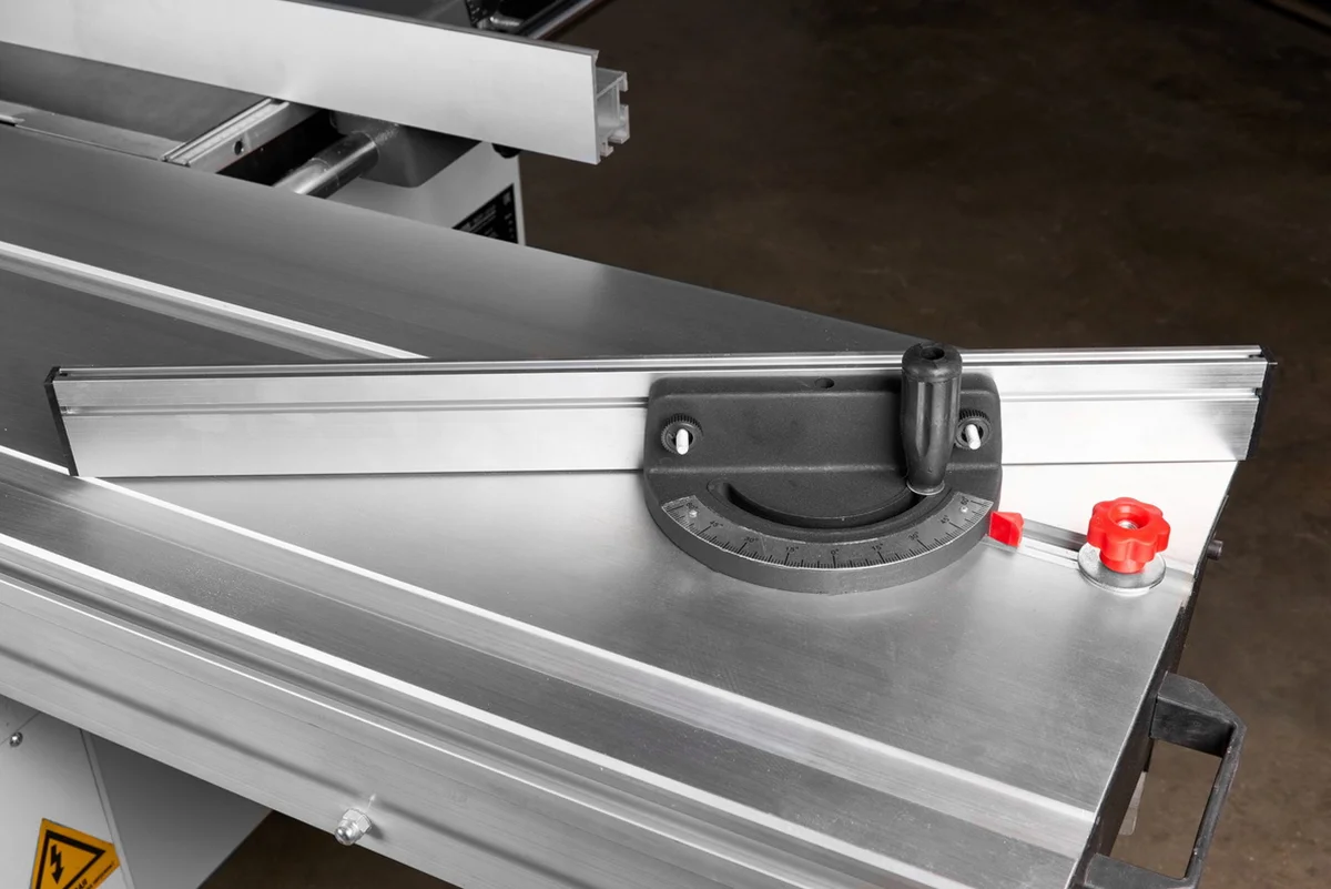 Форматно-раскроечный станок KROM FORS 1600 plus, 4.75 кВт, 380В, каретка 1600 мм 