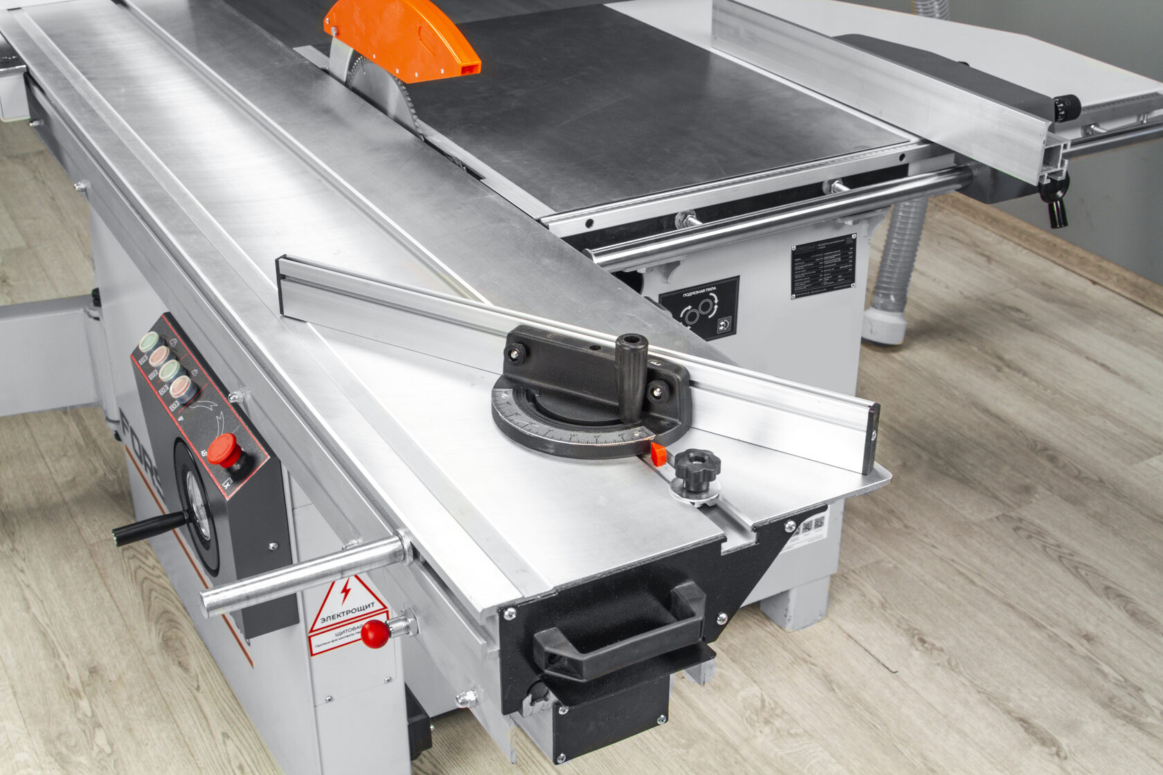 Форматно-раскроечный станок KROM FORS 2000 PLUS, 4.75 кВт, 380В, каретка 2000 мм