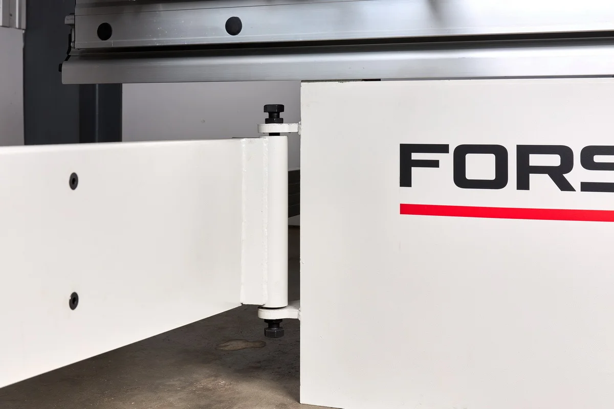 Форматно-раскроечный станок KROM FORS 3200 PRO, 6.6 кВт, 380В, каретка 3200 мм