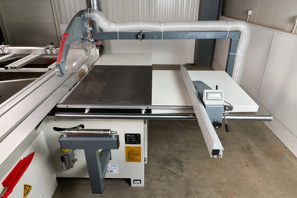 Форматно-раскроечный станок KROM FORS 3200 PRO, 6.6 кВт, 380В, каретка 3200 мм