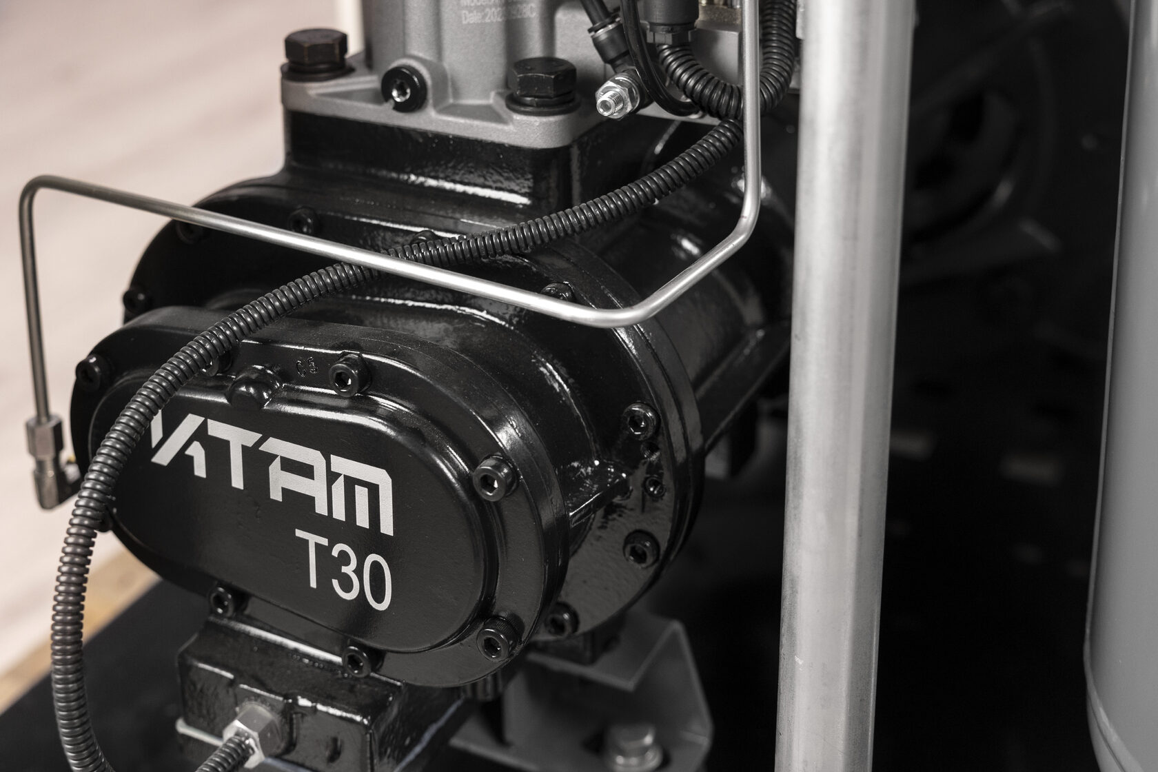 Компрессор винтовой HITCOM VK-30GM, 22 кВт, 10 бар, 3600 л/мин, 380В