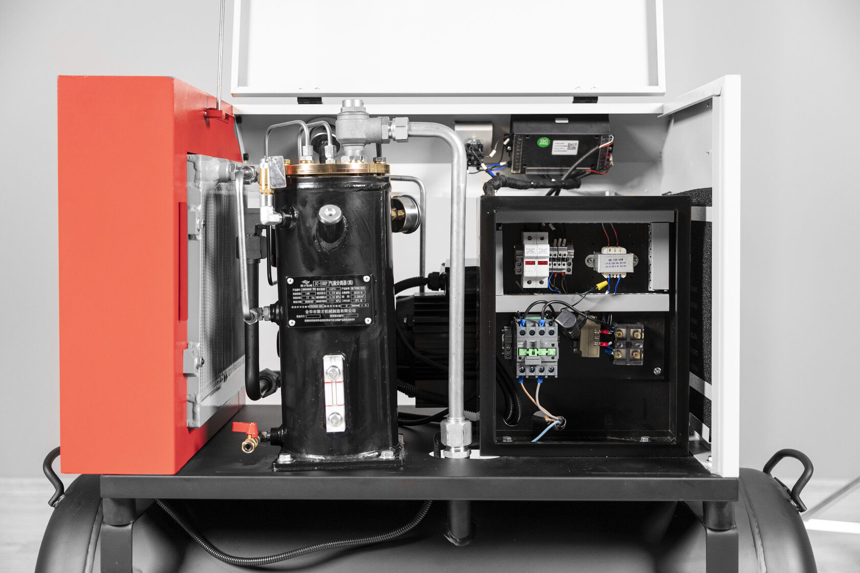 Компрессор винтовой HITCOM VK-05GA (380v), 4 кВт, 8 бар, 400л/мин