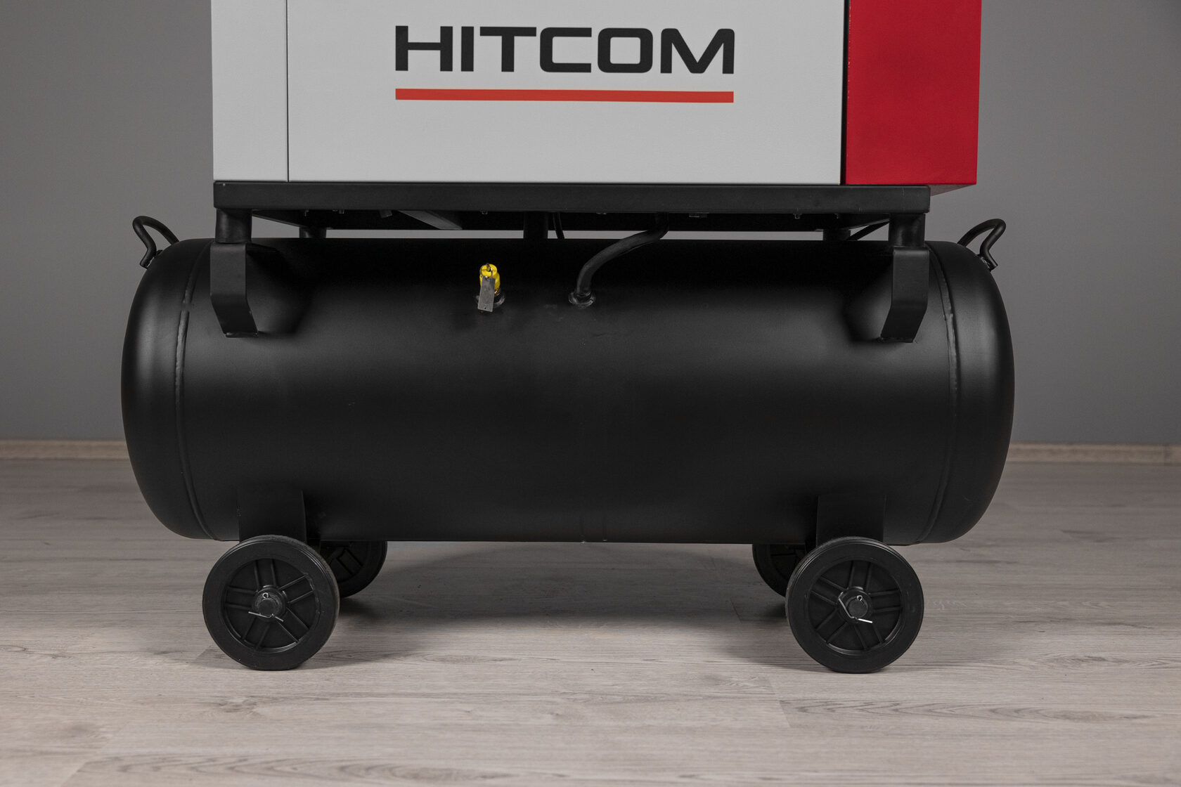 Компрессор винтовой HITCOM VK-05GA (380v), 4 кВт, 8 бар, 400л/мин