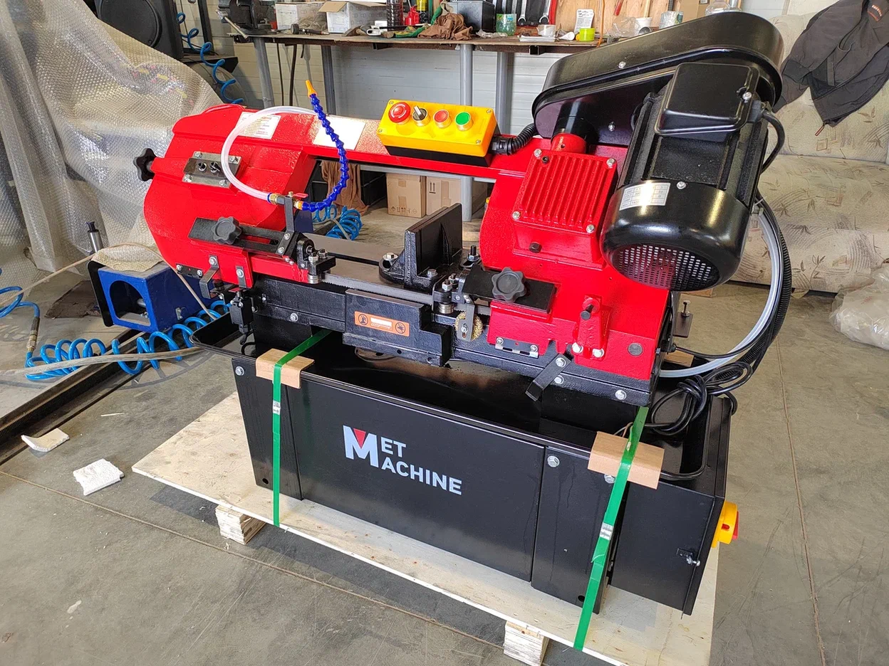 Ленточнопильный станок MetMachine LS1118