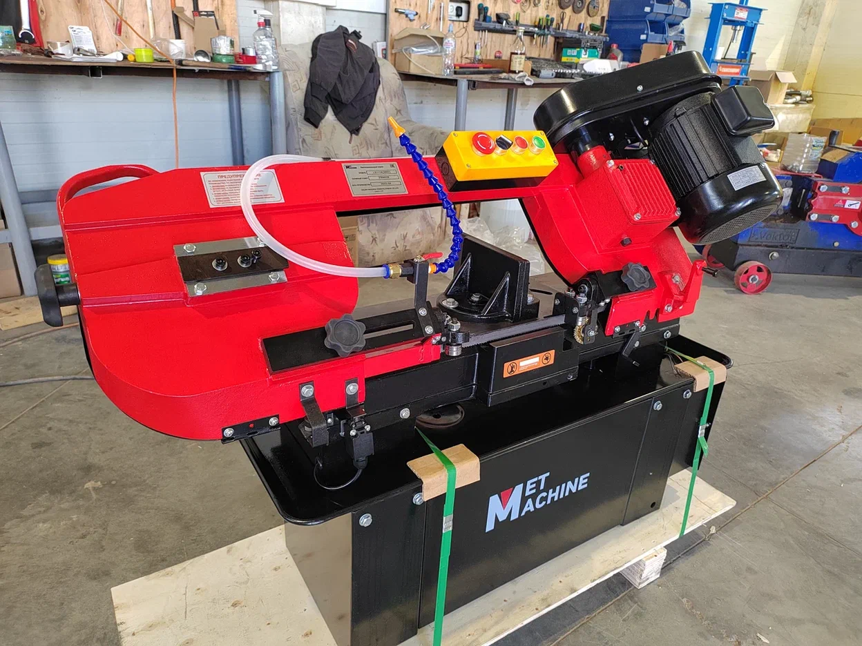 Ленточнопильный станок MetMachine LS1118
