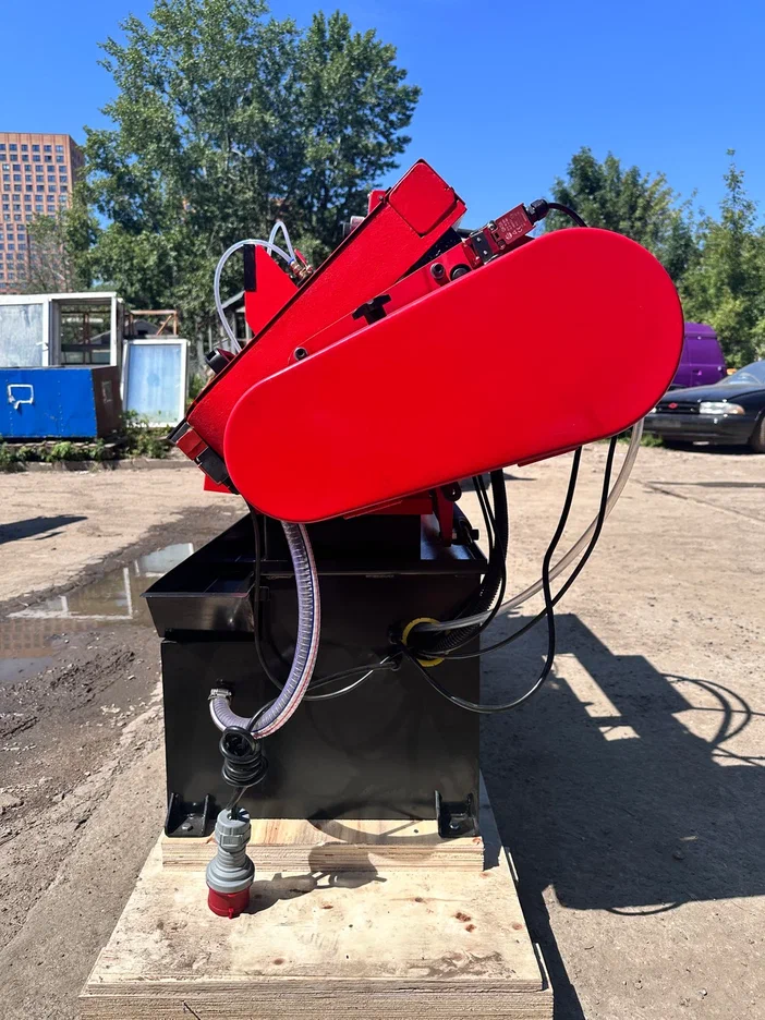 Ленточнопильный станок MetMachine LSZ1523 с поворотными тисками