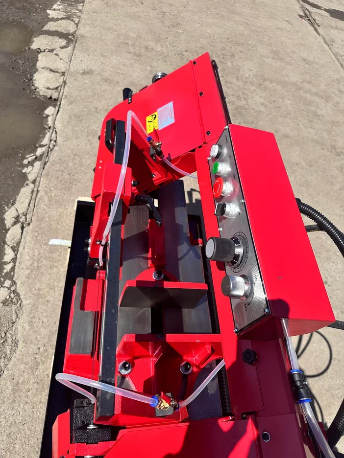 Ленточнопильный станок MetMachine LSZ1523 с поворотными тисками