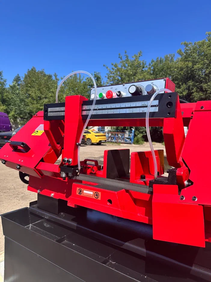 Ленточнопильный станок MetMachine LSZ1523 с поворотными тисками