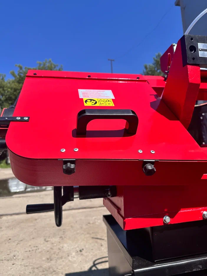 Ленточнопильный станок MetMachine LSZ1523 с поворотными тисками