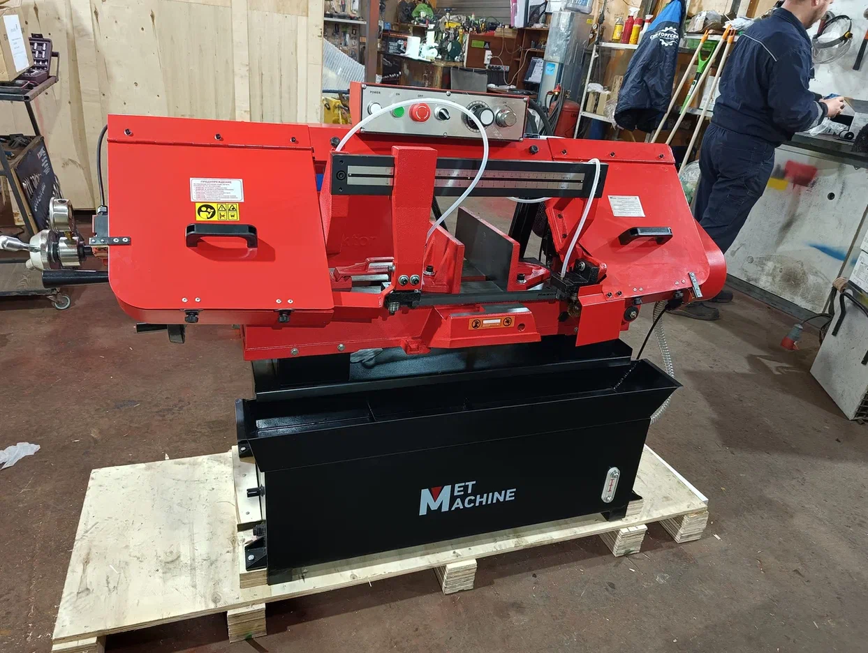Ленточнопильный станок MetMachine LSZ1523 с поворотными тисками