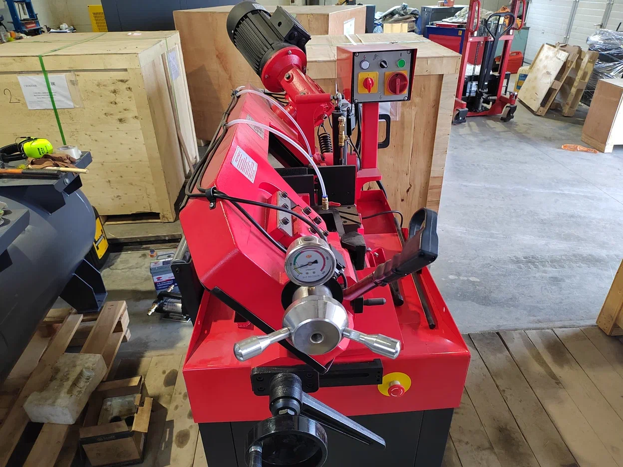 Ленточнопильный станок MetMachine LSZ1525, поворотная рама