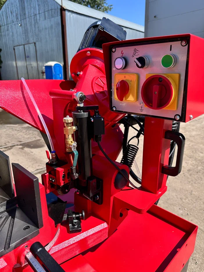 Ленточнопильный станок MetMachine LSZ1525, поворотная рама