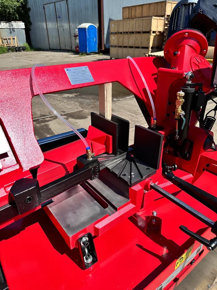 Ленточнопильный станок MetMachine LSZ1525, поворотная рама