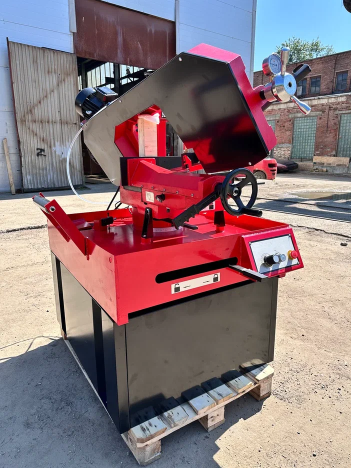 Ручной ленточнопильный станок с поворотной рамой MetMachine LSZ2227