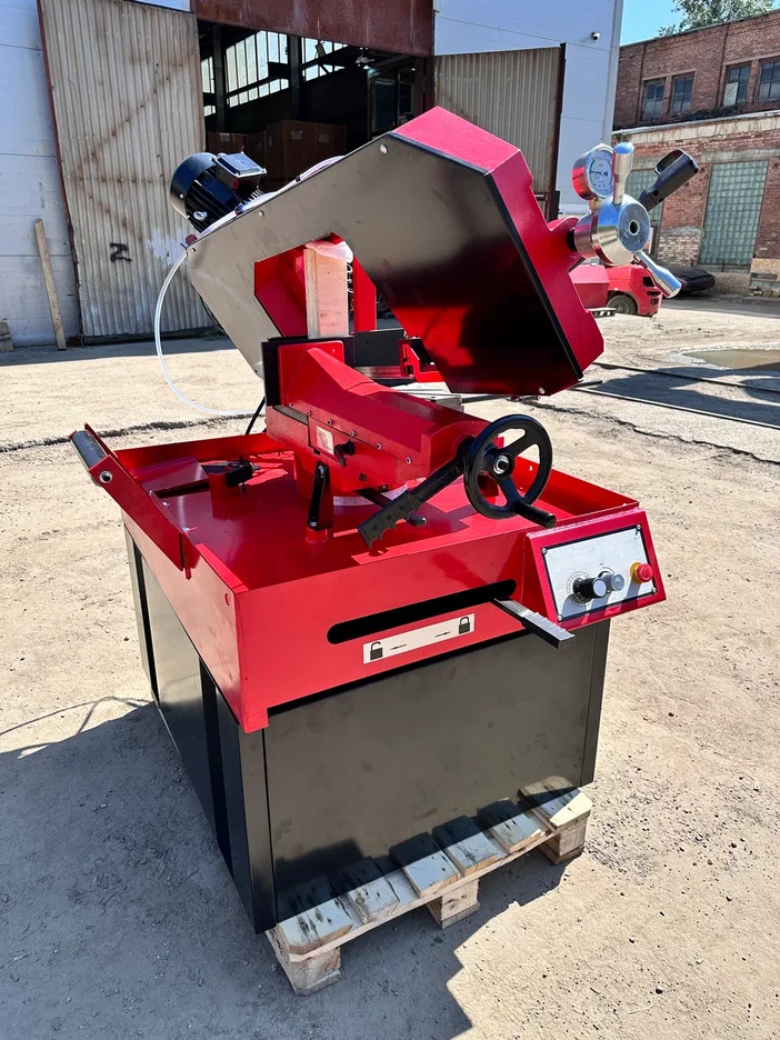 Ручной ленточнопильный станок с поворотной рамой MetMachine LSZ2227