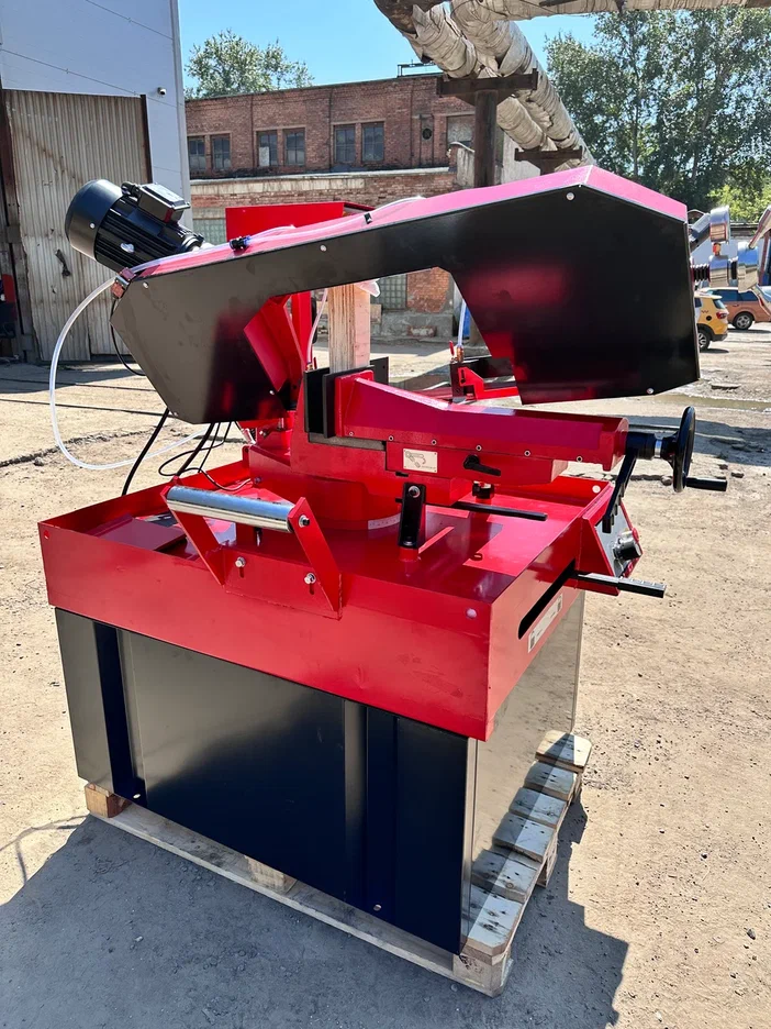 Ручной ленточнопильный станок с поворотной рамой MetMachine LSZ2227