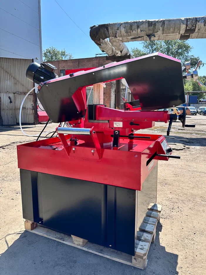 Ручной ленточнопильный станок с поворотной рамой MetMachine LSZ2227