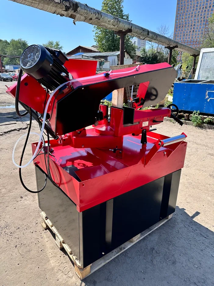 Ручной ленточнопильный станок с поворотной рамой MetMachine LSZ2227