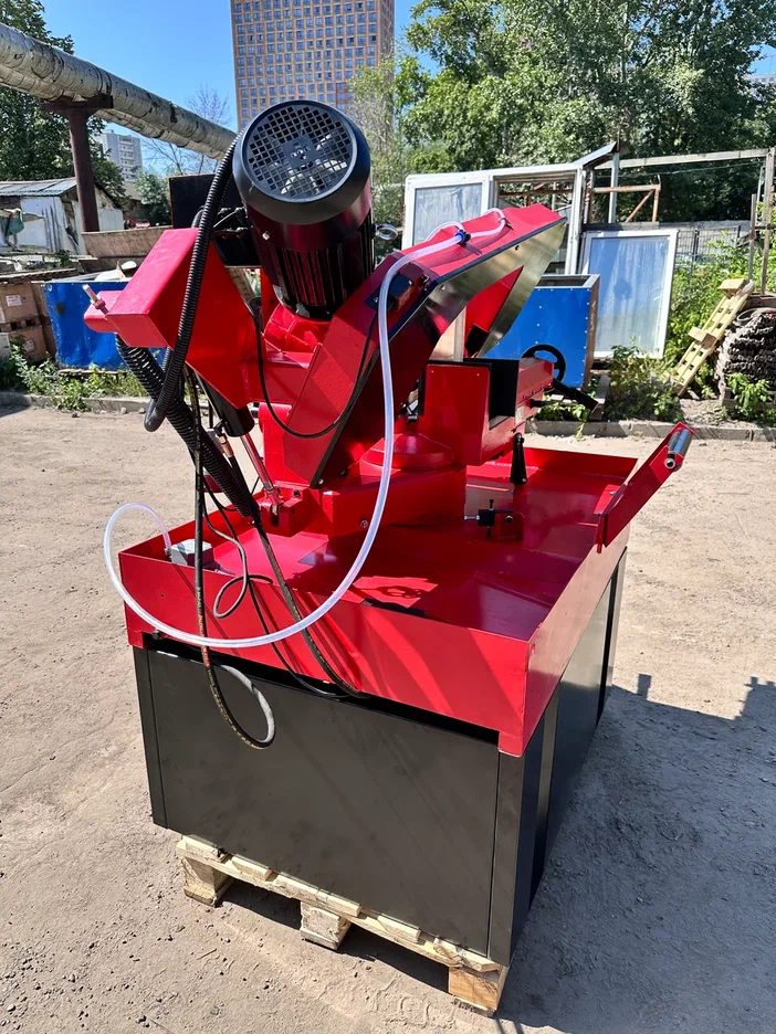 Ручной ленточнопильный станок с поворотной рамой MetMachine LSZ2227