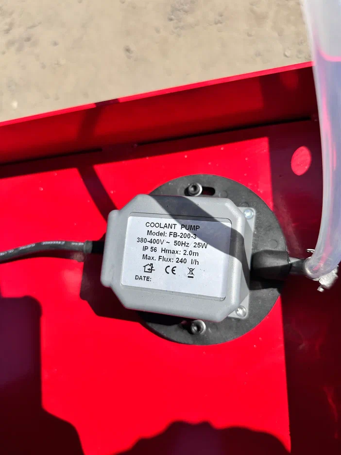 Ручной ленточнопильный станок с поворотной рамой MetMachine LSZ2227