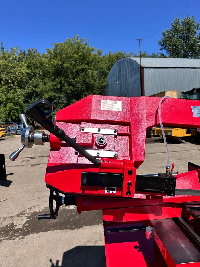 Ручной ленточнопильный станок с поворотной рамой MetMachine LSZ2227