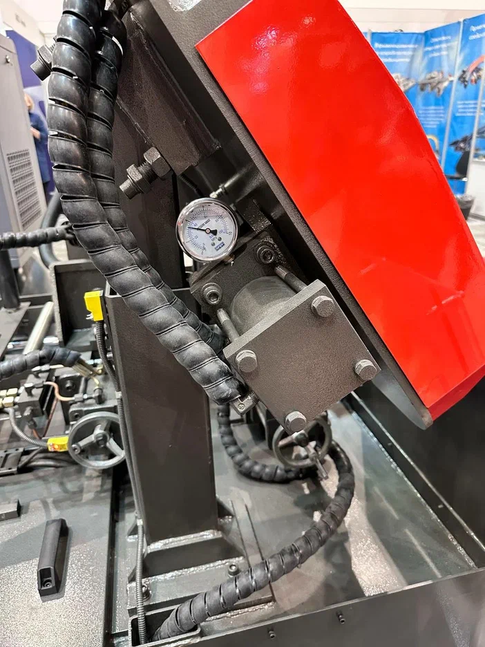 Автоматический ленточнопильный станок MetMachine ALS3032-NL0ST0