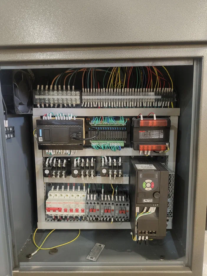 MetMachine ALS5550 автоматический ленточнопильный станок 