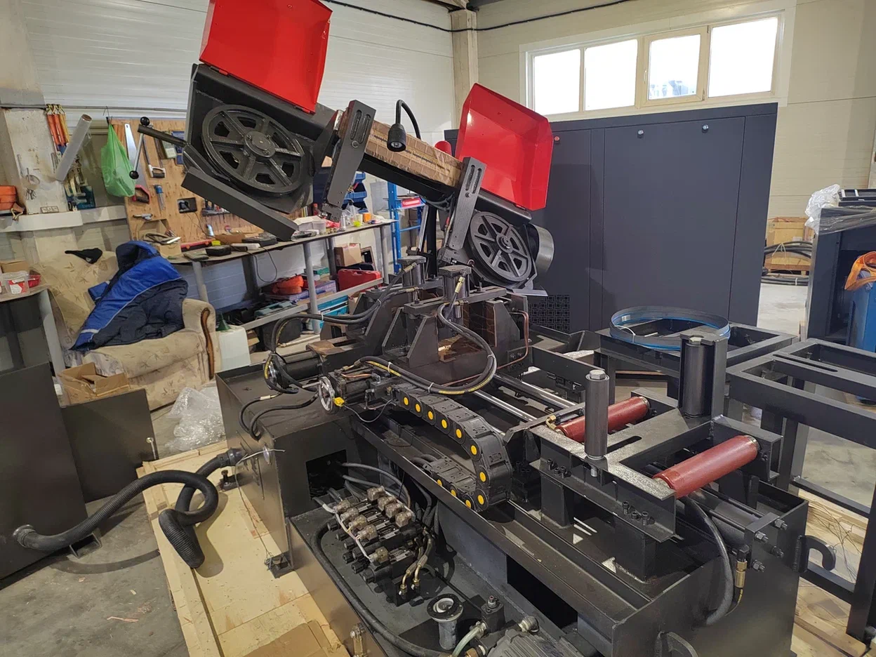 Автоматический ленточнопильный станок MetMachine ASZ3028