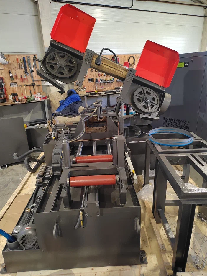 Автоматический ленточнопильный станок MetMachine ASZ3028