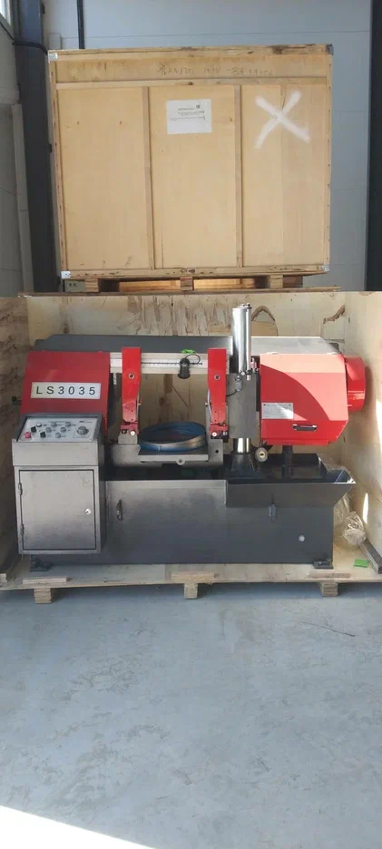 Полуавтоматический ленточнопильный станок MetMachine LS3035