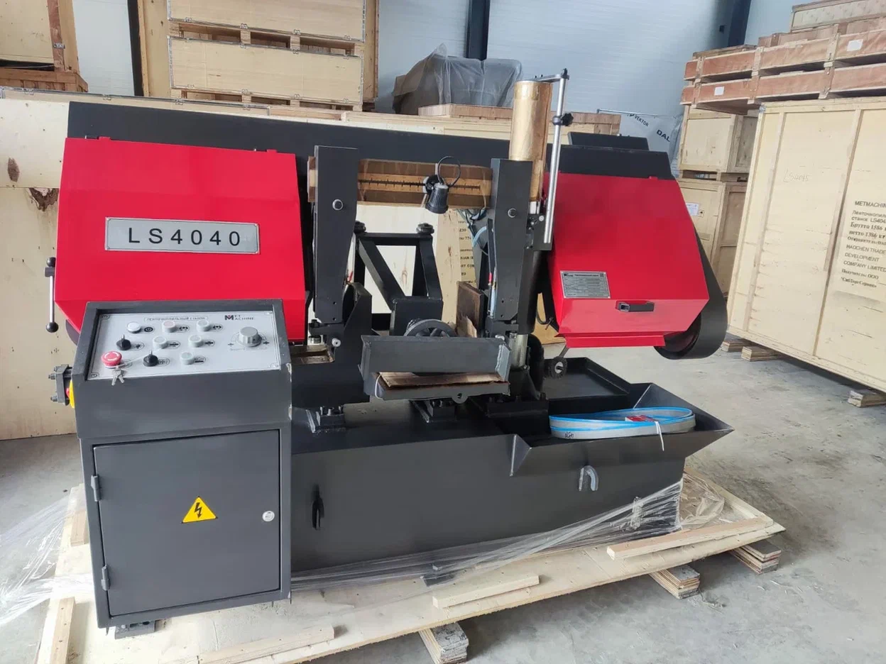 Полуавтоматический ленточнопильный станок MetMachine LS4040