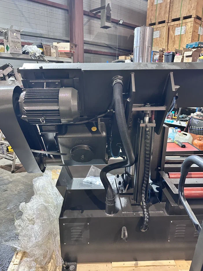 Ленточнопильный станок LS4050 MetMachine полуавтомат
