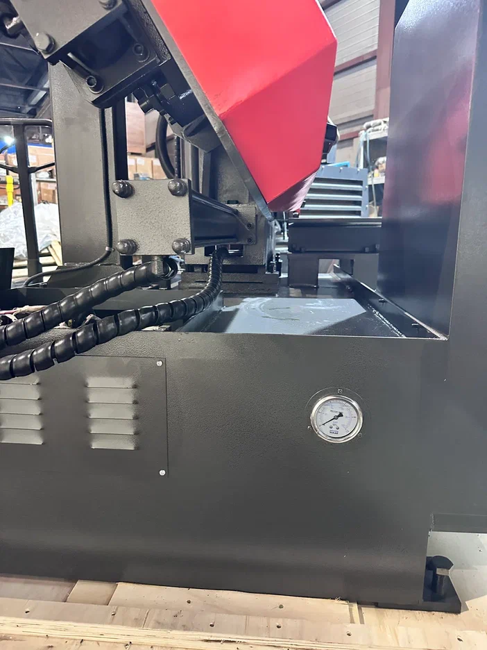 Ленточнопильный станок LS4050 MetMachine полуавтомат