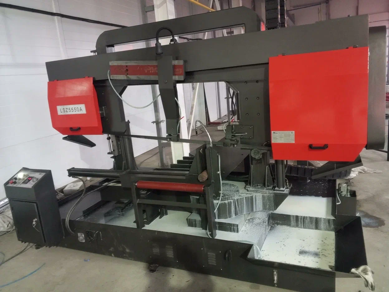 Полуавтоматический ленточнопильный станок с поворотной рамой MetMachine LSZ5550