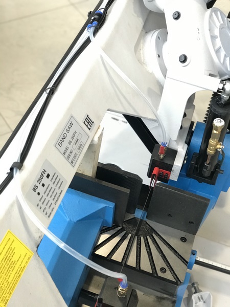 MetalTec BS 250 FH ленточнопильный станок по металлу