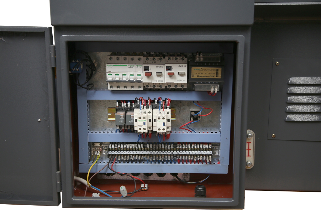 Двухколонный полуавтоматический ленточнопильный станок METAL MASTER MGH-300Z