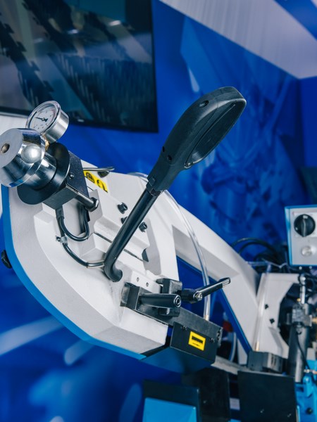 MetalTec BS 250 FHE ручной ленточнопильный станок по металлу