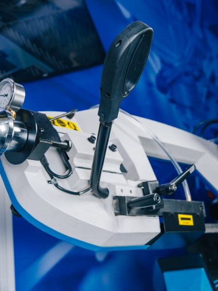 MetalTec BS 250 FHE ручной ленточнопильный станок по металлу