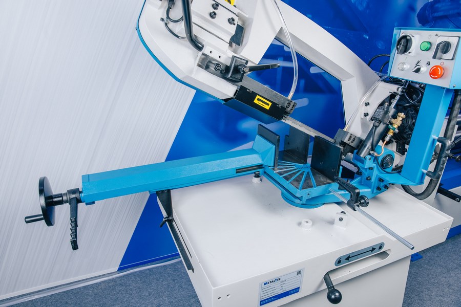 MetalTec BS 250 FHE ручной ленточнопильный станок по металлу